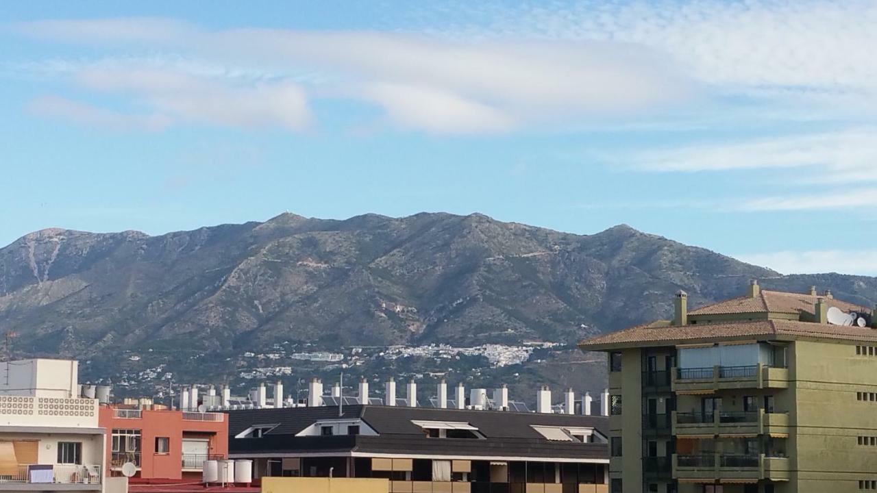 Апартаменты Apartamento Junto Al Puerto De Фуэнхирола Экстерьер фото