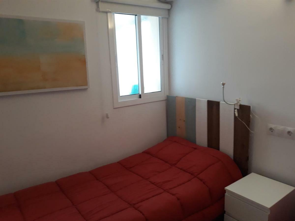Апартаменты Apartamento Junto Al Puerto De Фуэнхирола Экстерьер фото